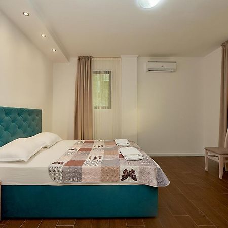 Adria Lux Apartmens 2 Sveti Stefan Exterior photo