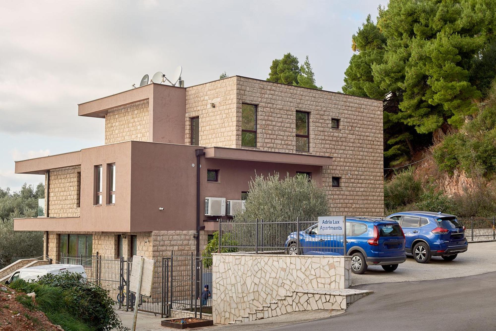Adria Lux Apartmens 2 Sveti Stefan Exterior photo